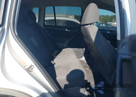 2013 Volkswagen Tiguan S из США, поврежденный, VIN WVGAV3AX6DW572417